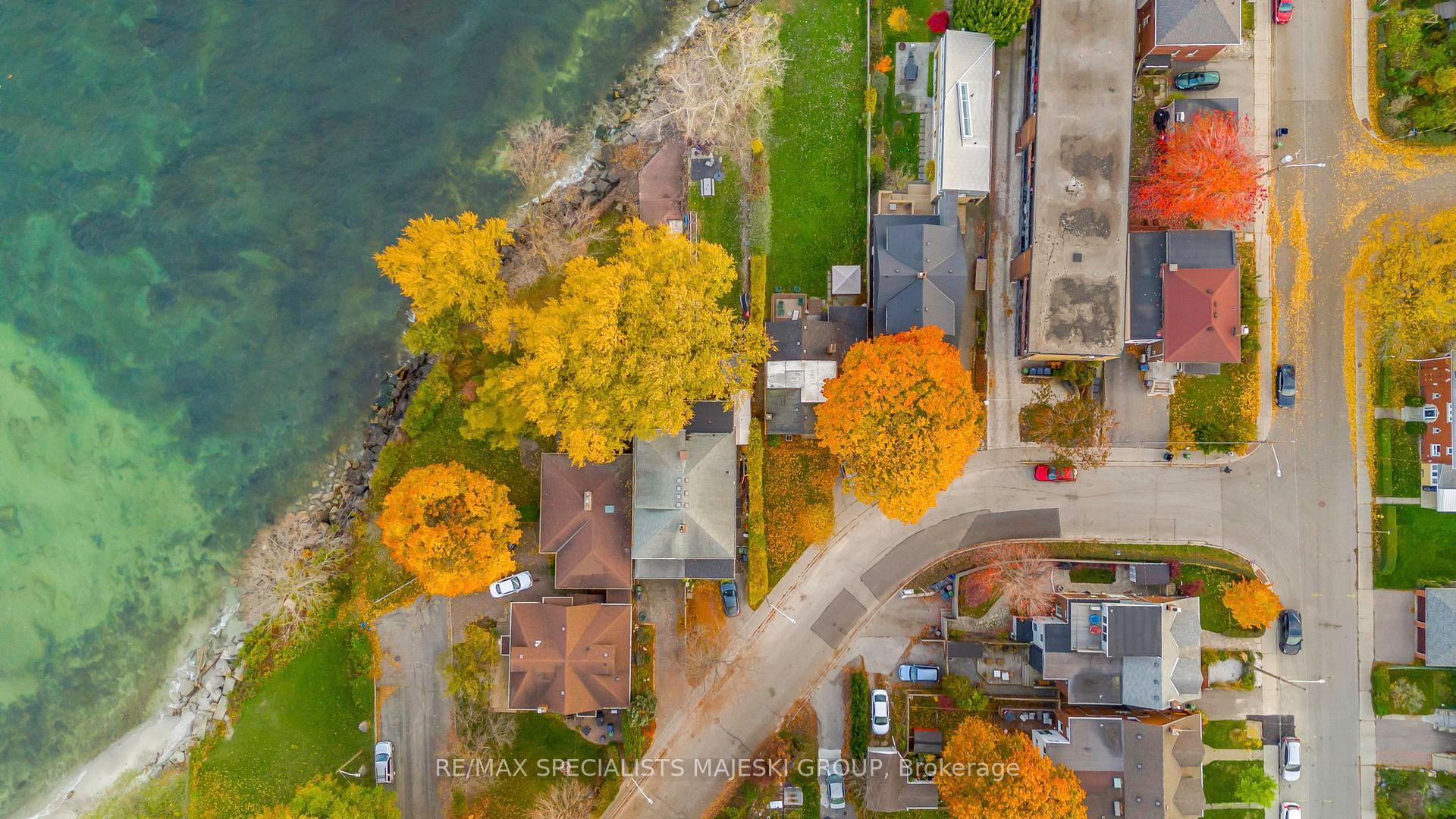 Photo 2 of 57 Lake Shore Drive, Etobicoke, New Toronto — HOMEH