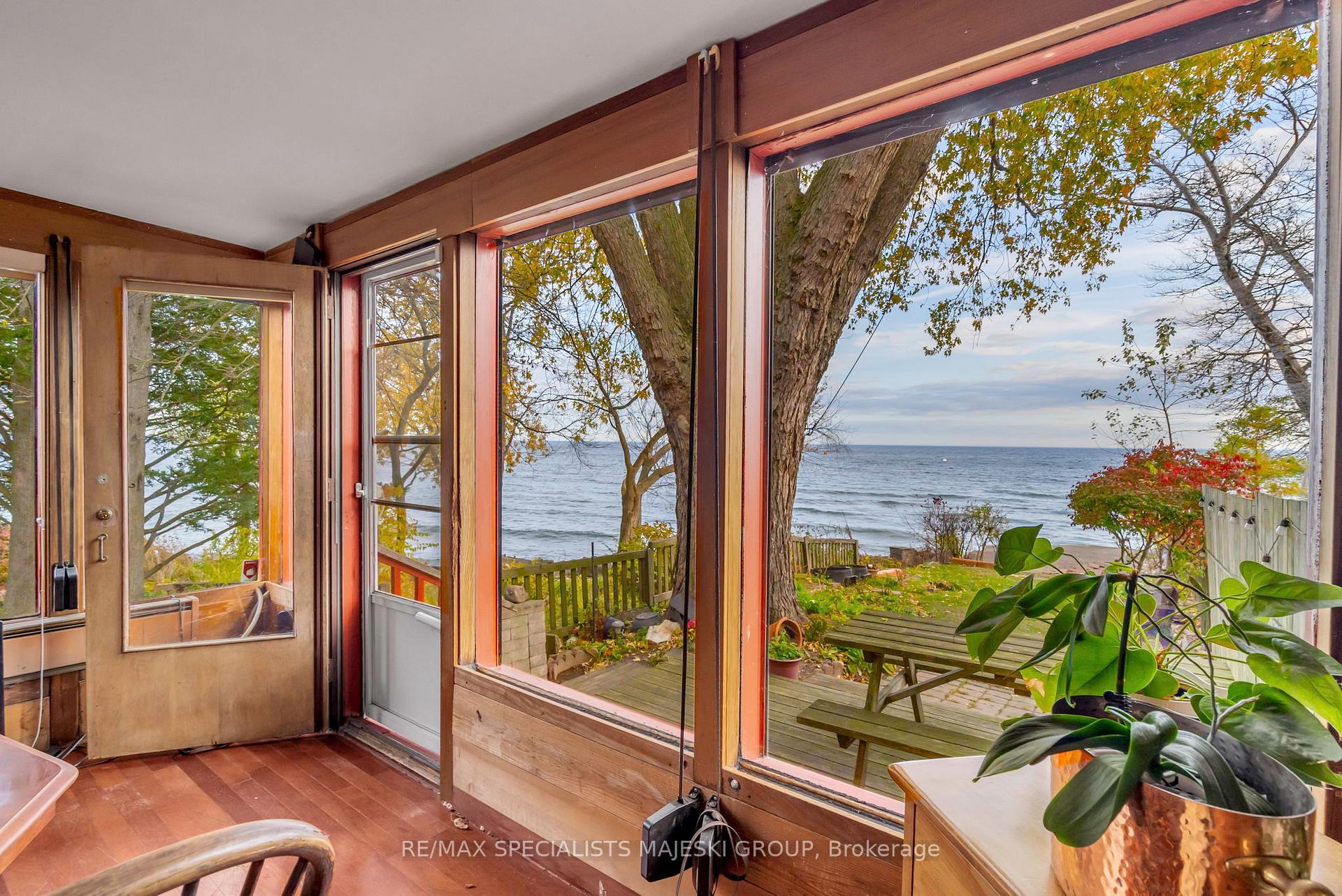 Photo 18 of 57 Lake Shore Drive, Etobicoke, New Toronto — HOMEH