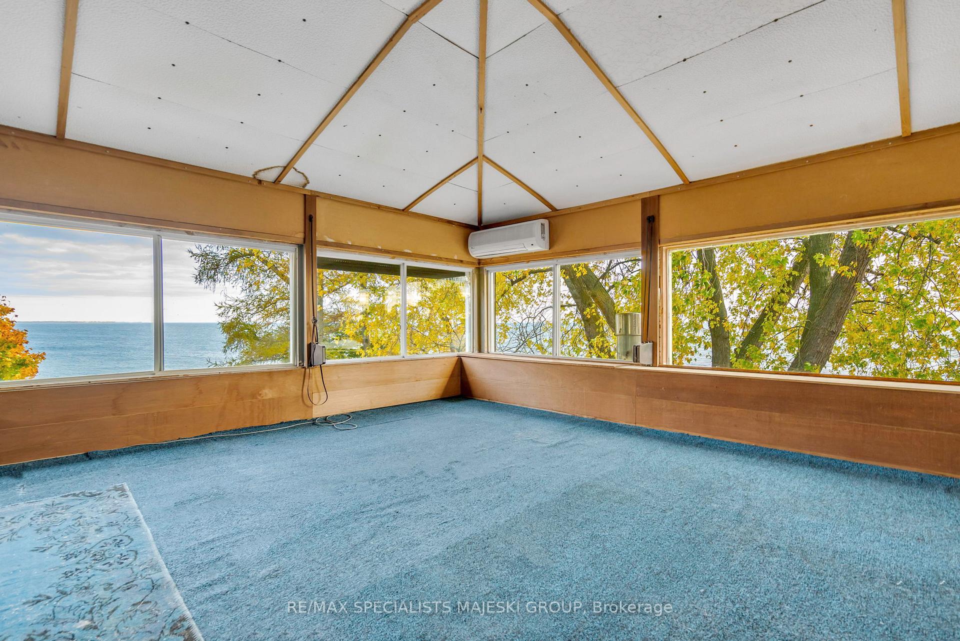 Photo 32 of 57 Lake Shore Drive, Etobicoke, New Toronto — HOMEH