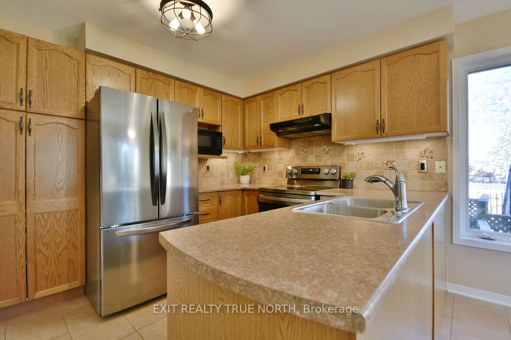 Photo 52 of 1321 Vincent Crescent, Innisfil, Alcona — HOMEH
