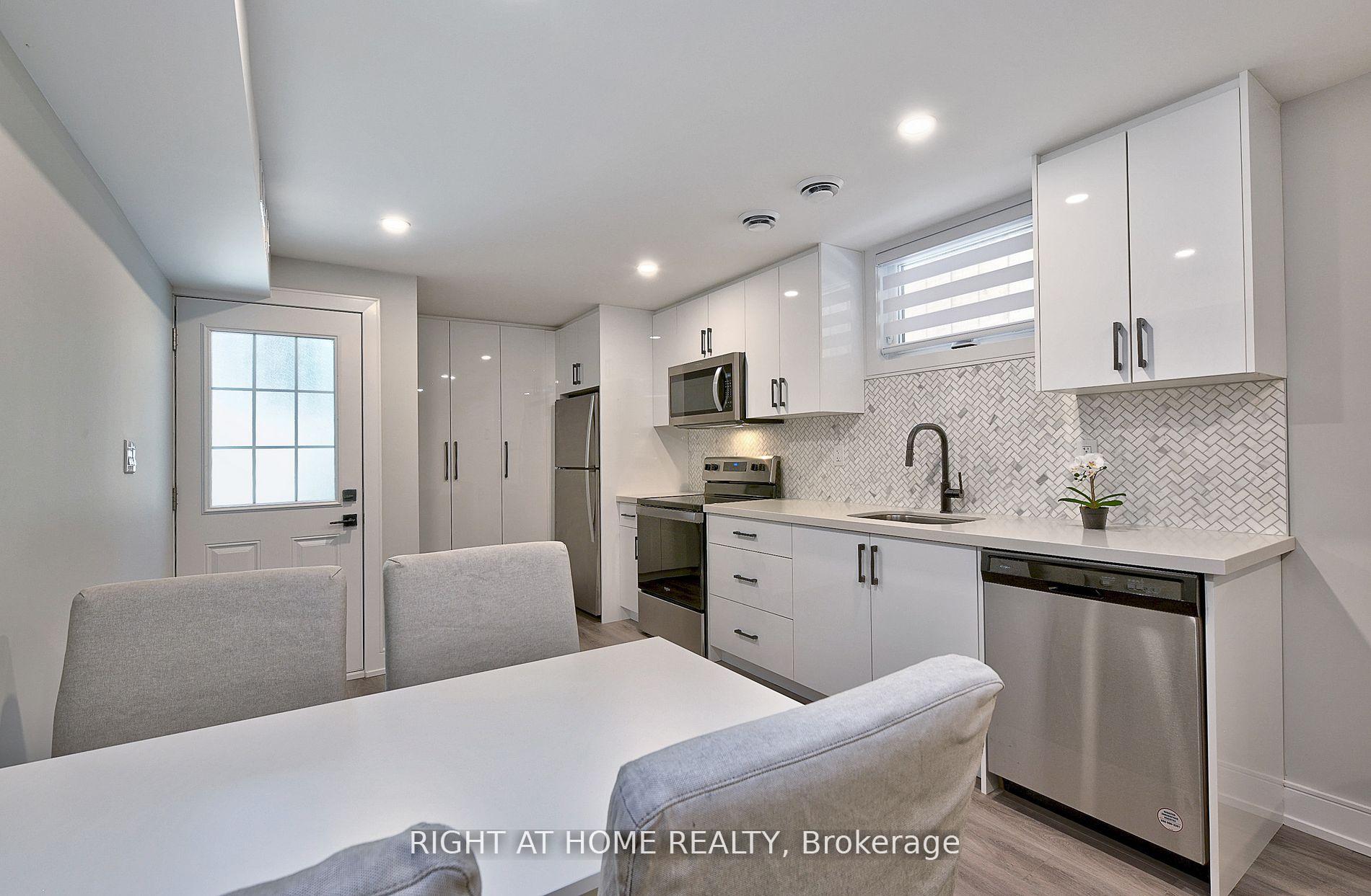 Photo 3 of Unit Unit 3, 131 Brock Avenue, Toronto, Little Portugal — HOMEH