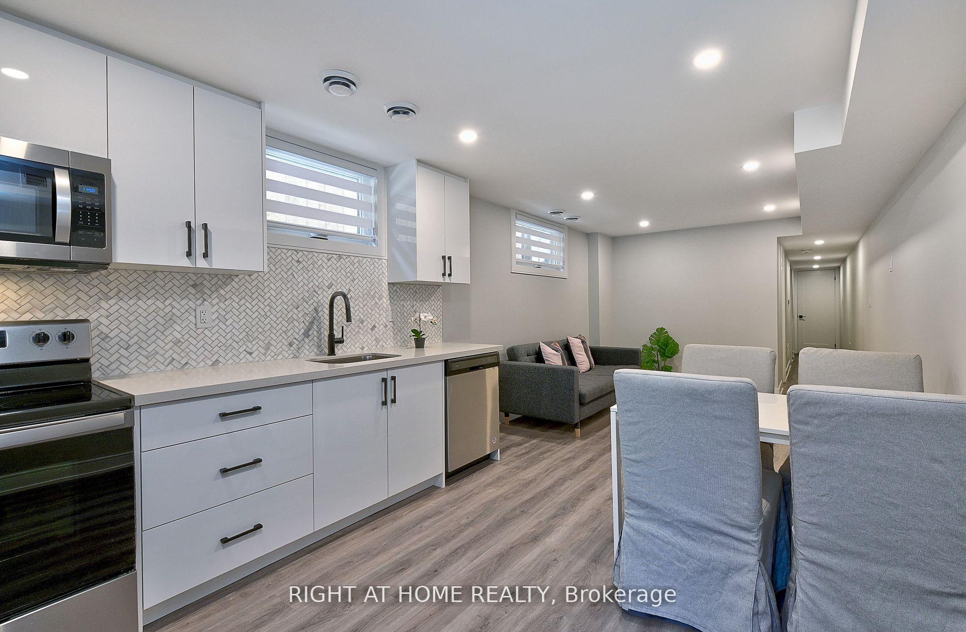 Photo 2 of Unit Unit 3, 131 Brock Avenue, Toronto, Little Portugal — HOMEH