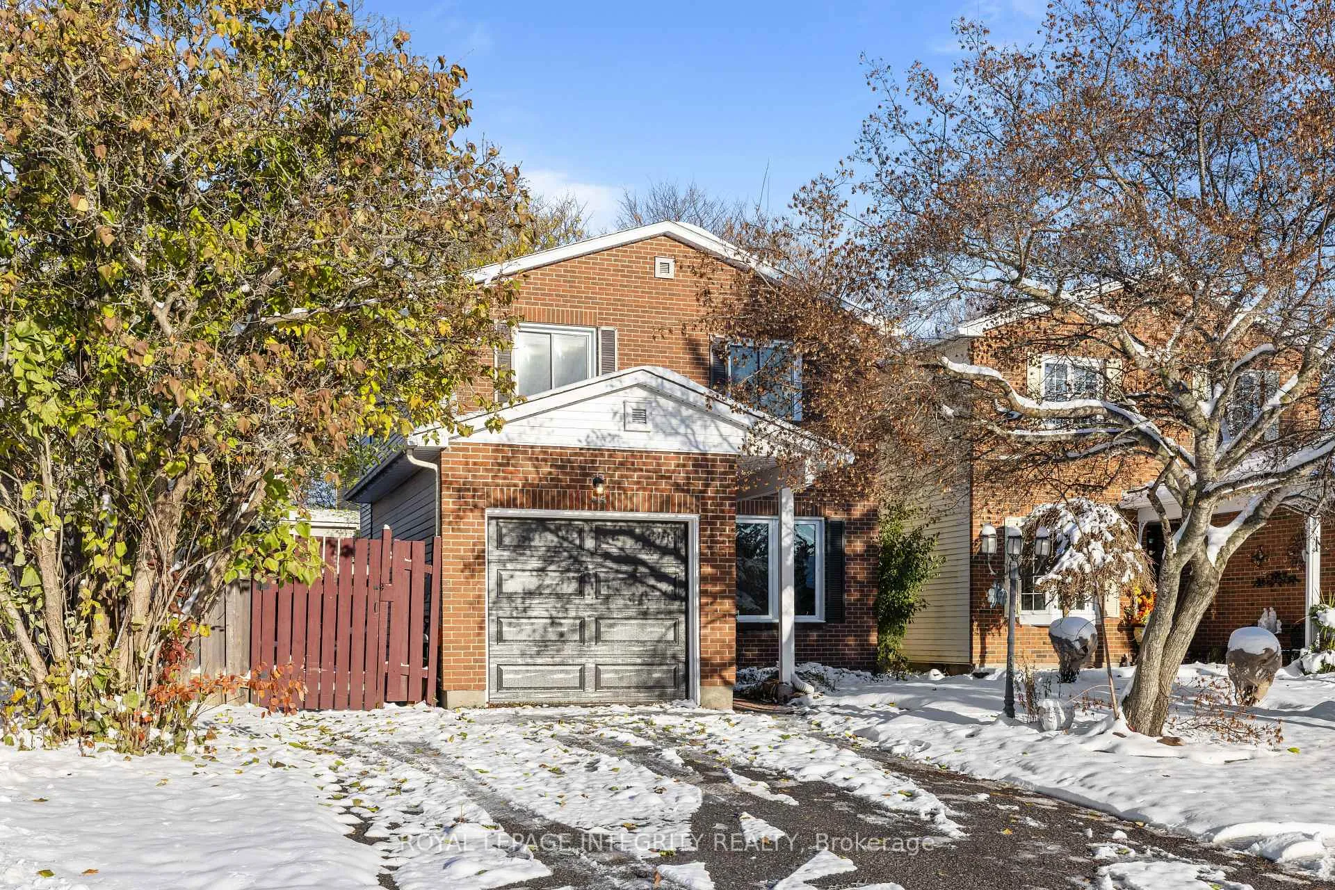 Photo 2 of 45 Raftus Square, Ottawa, Barrhaven - Pheasant Run — HOMEH