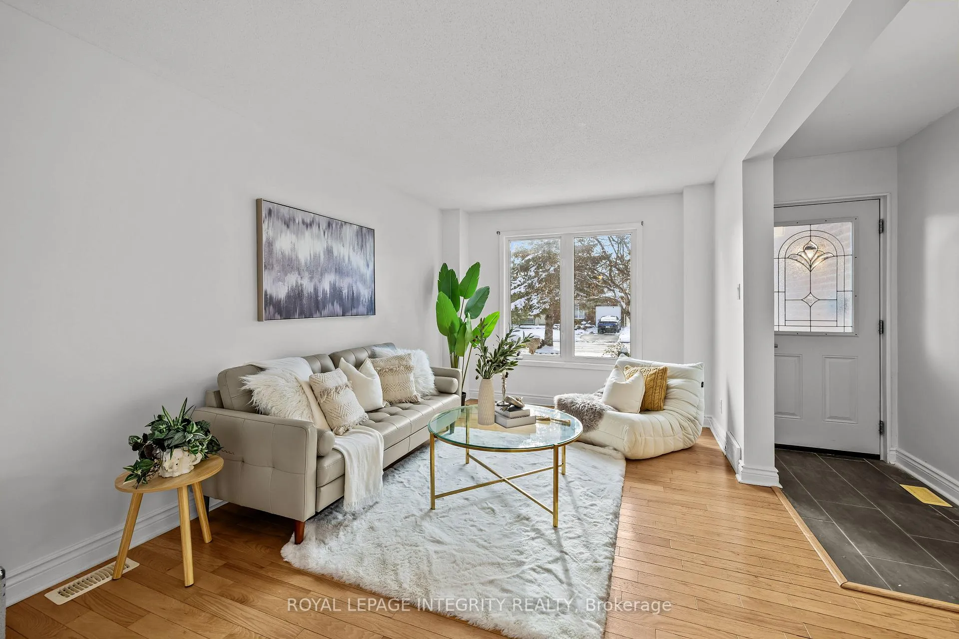 Photo 3 of 45 Raftus Square, Ottawa, Barrhaven - Pheasant Run — HOMEH