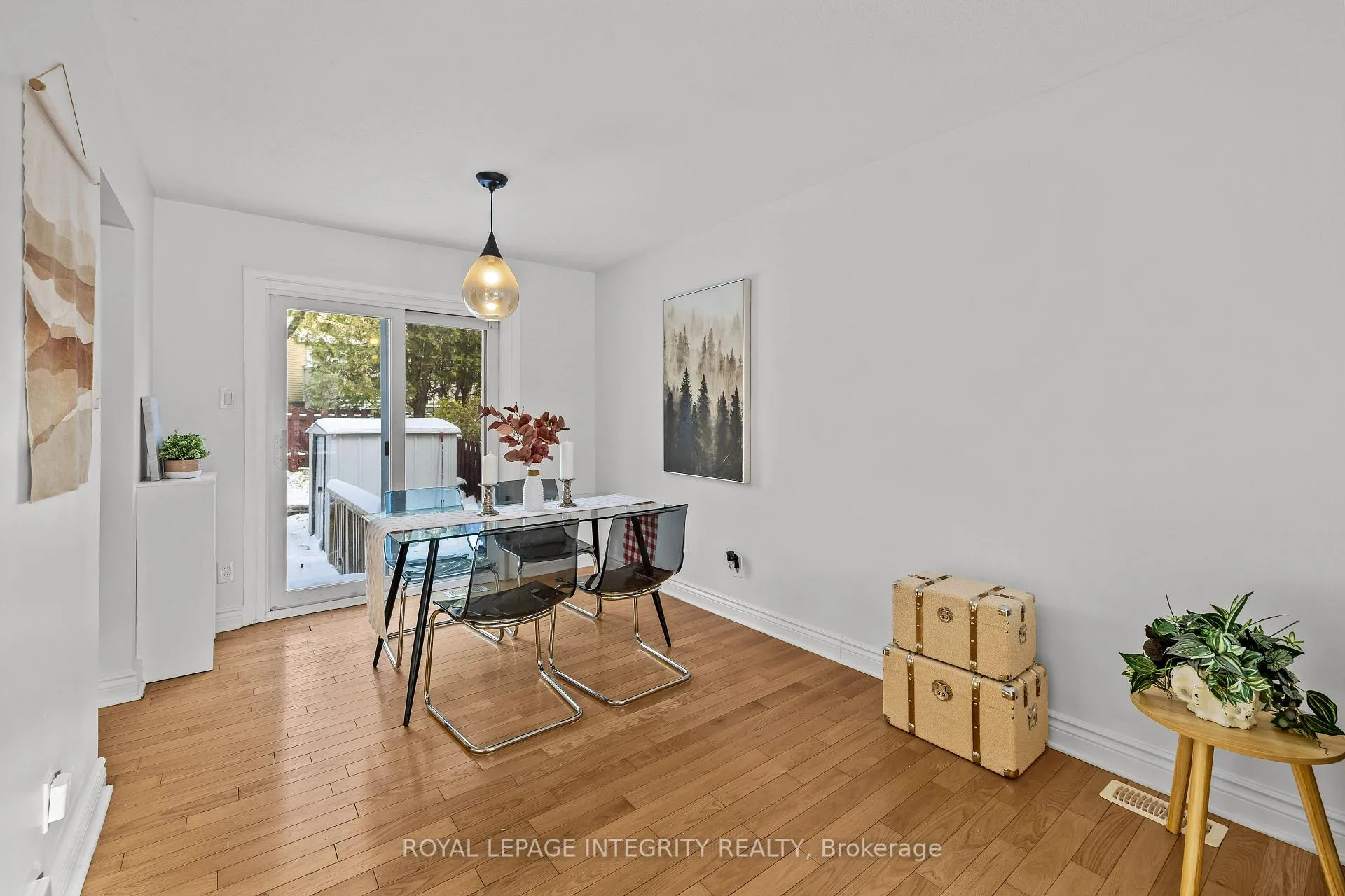 Photo 8 of 45 Raftus Square, Ottawa, Barrhaven - Pheasant Run — HOMEH