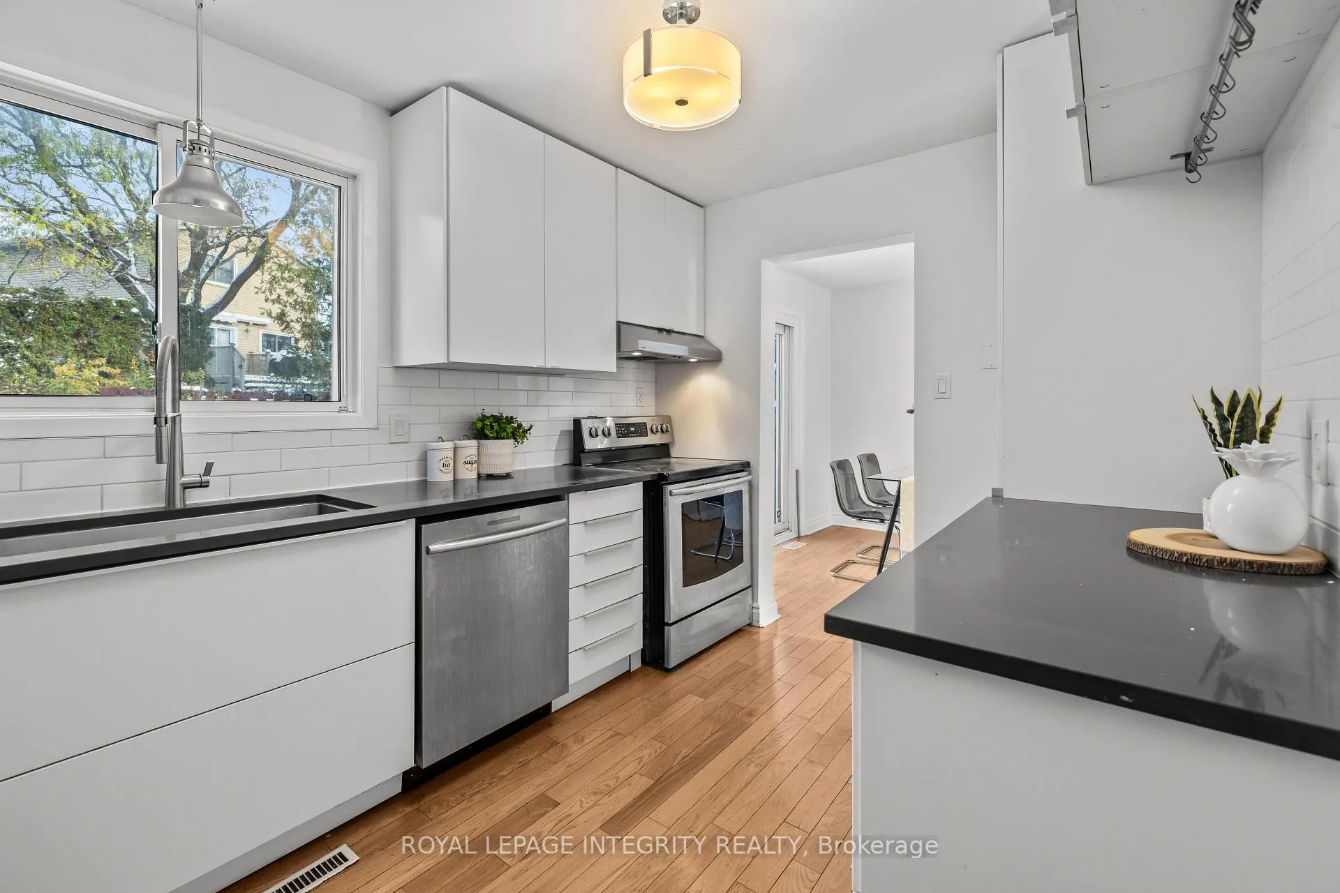 Photo 13 of 45 Raftus Square, Ottawa, Barrhaven - Pheasant Run — HOMEH