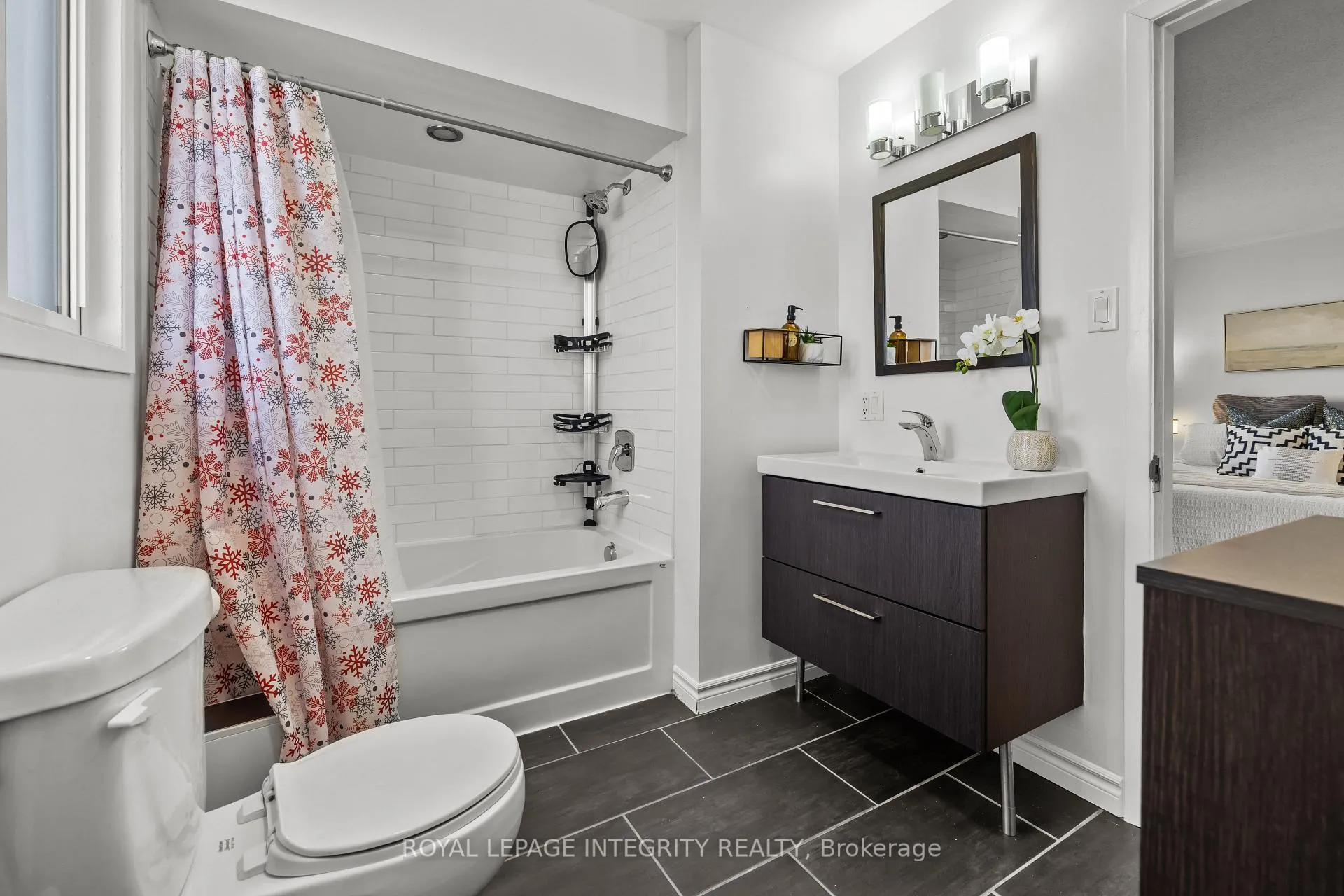 Photo 23 of 45 Raftus Square, Ottawa, Barrhaven - Pheasant Run — HOMEH
