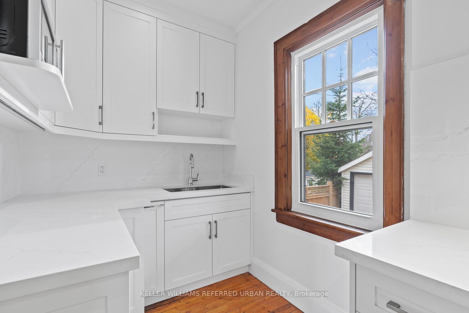 Photo 10 of 70 Superior Avenue, Etobicoke, Mimico — HOMEH