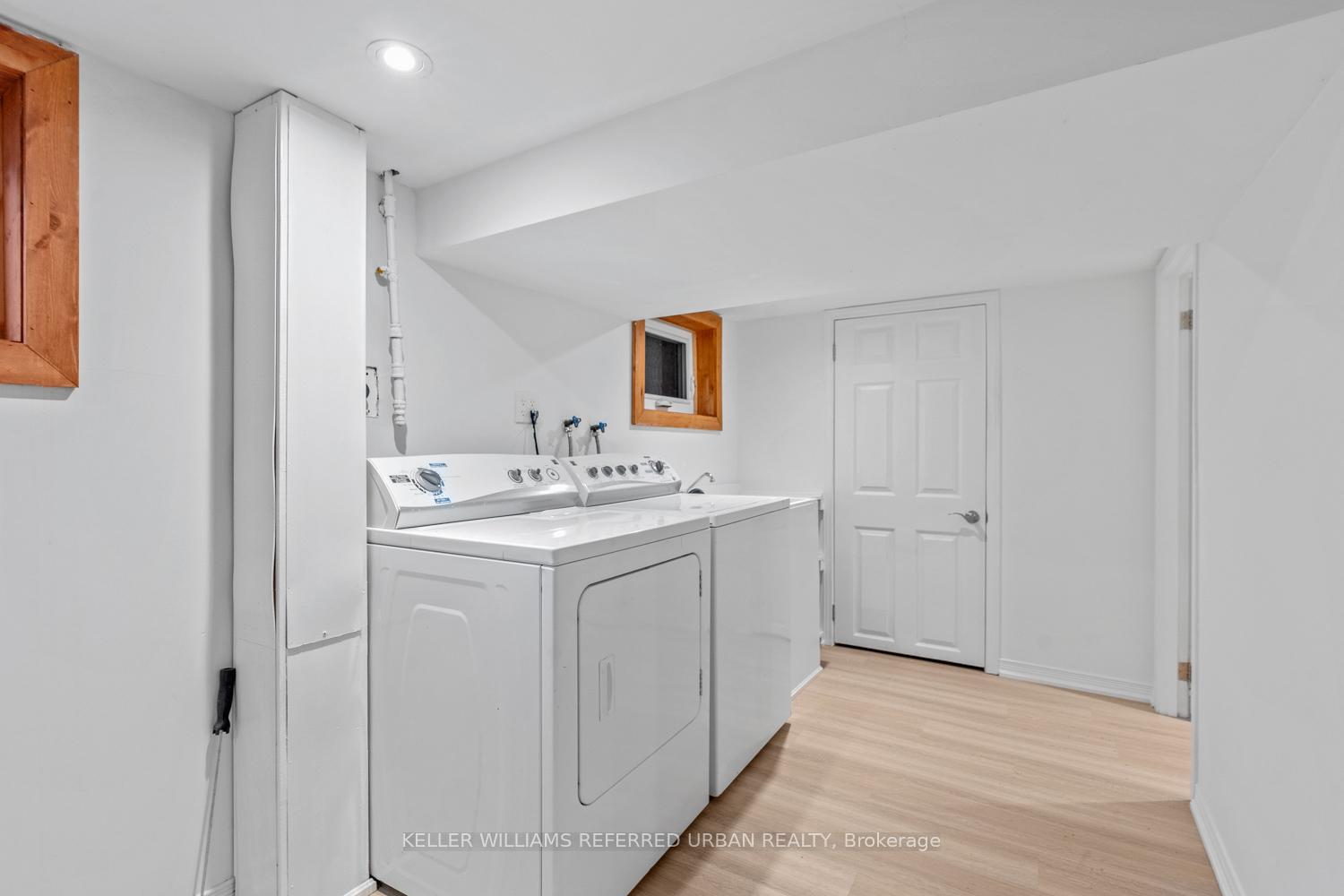 Photo 23 of 70 Superior Avenue, Etobicoke, Mimico — HOMEH