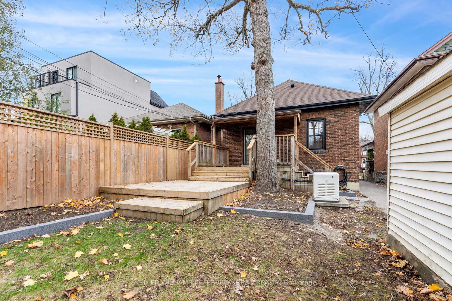 Photo 28 of 70 Superior Avenue, Etobicoke, Mimico — HOMEH
