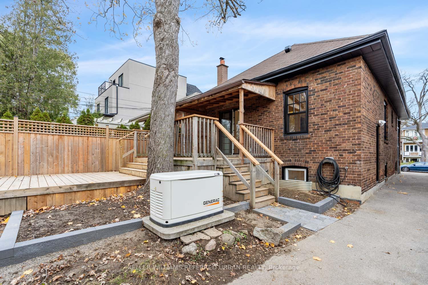 Photo 29 of 70 Superior Avenue, Etobicoke, Mimico — HOMEH