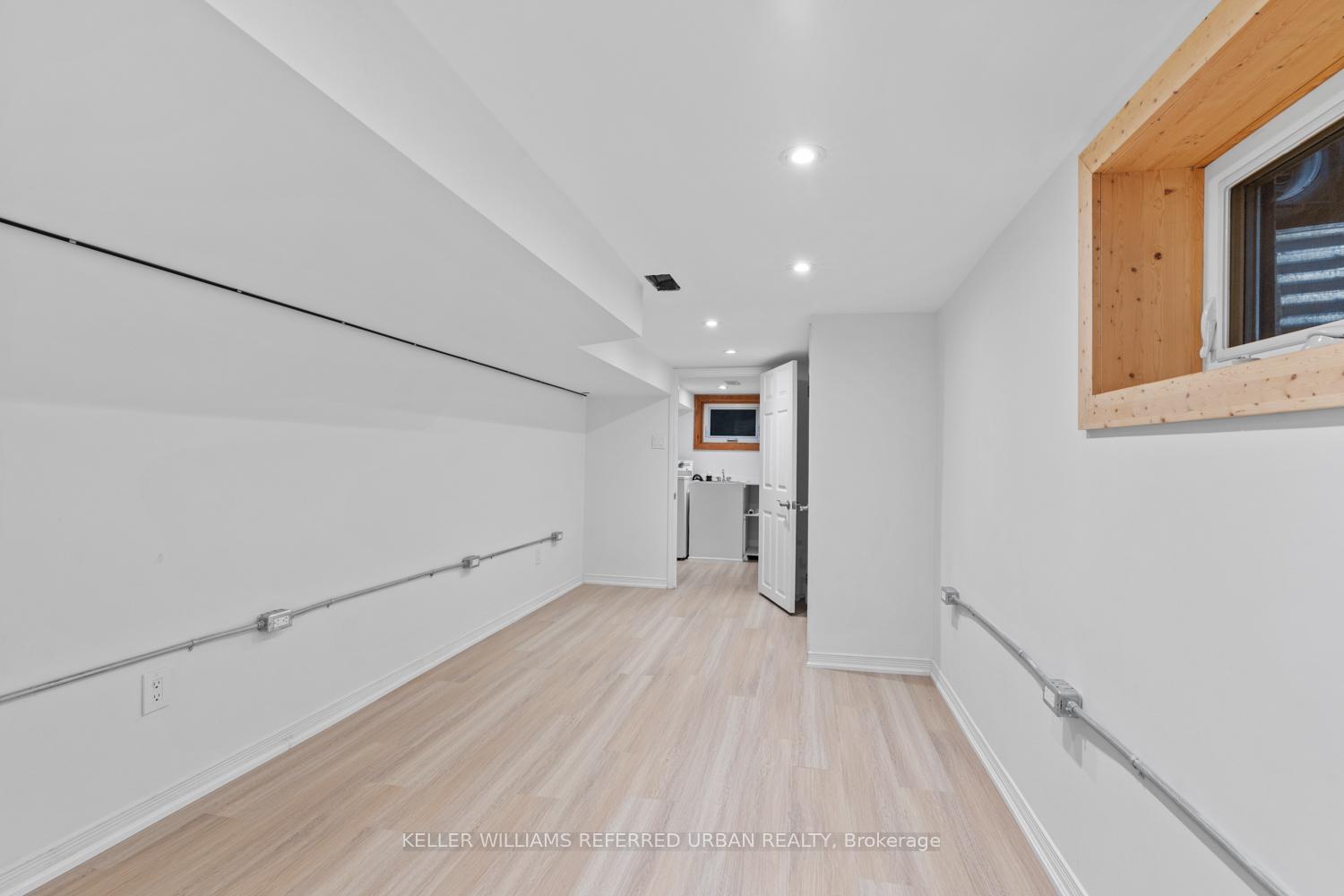 Photo 37 of 70 Superior Avenue, Etobicoke, Mimico — HOMEH