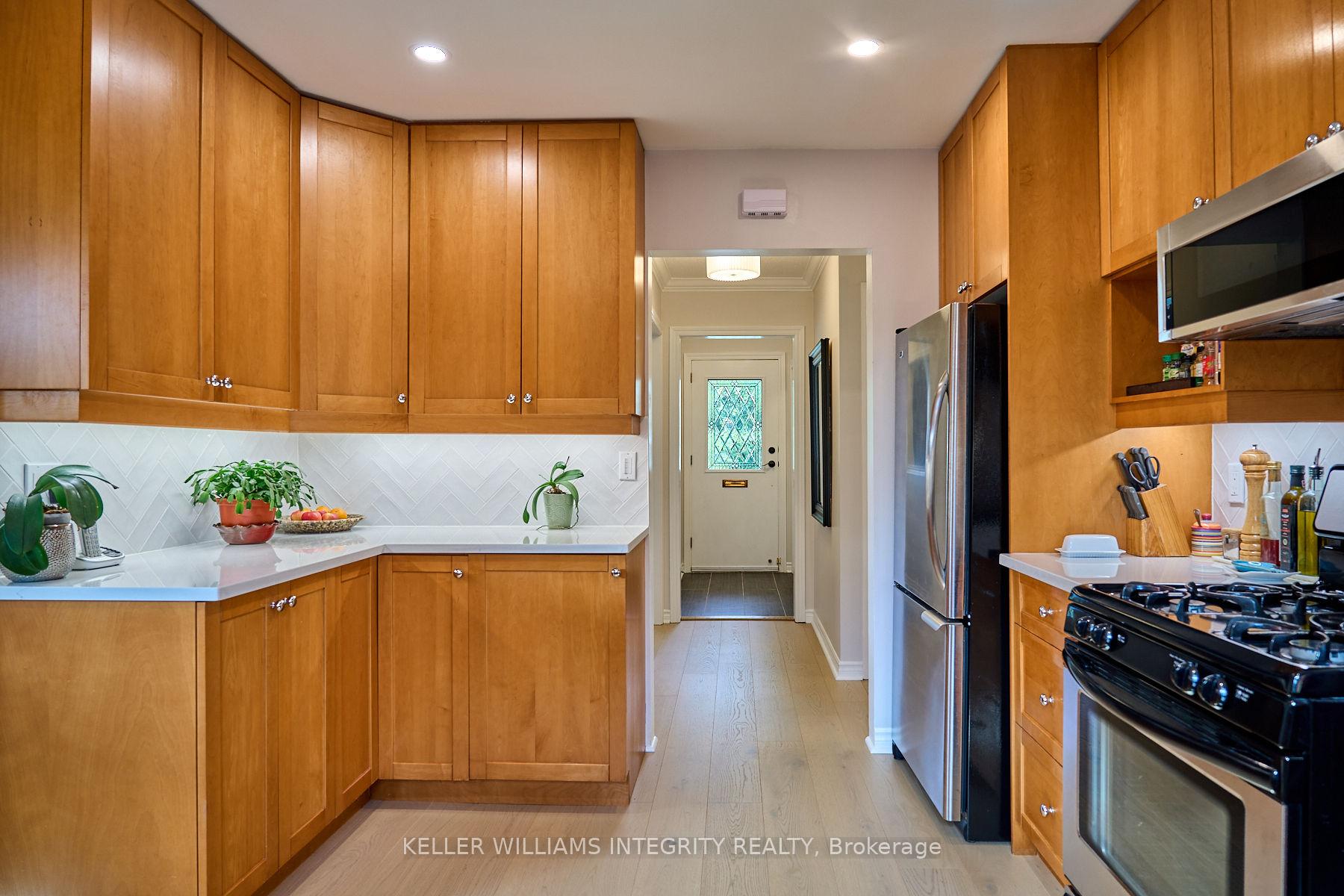 Photo 11 of 2116 Fillmore Crescent, Ottawa, Beacon Hill North — HOMEH