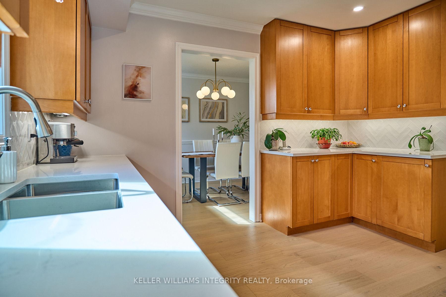 Photo 15 of 2116 Fillmore Crescent, Ottawa, Beacon Hill North — HOMEH