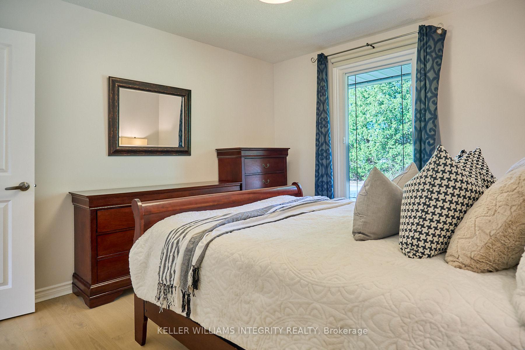 Photo 25 of 2116 Fillmore Crescent, Ottawa, Beacon Hill North — HOMEH