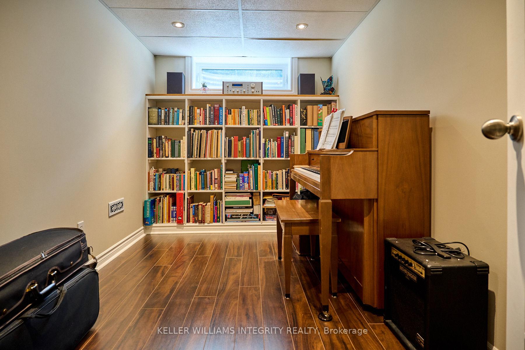 Photo 37 of 2116 Fillmore Crescent, Ottawa, Beacon Hill North — HOMEH