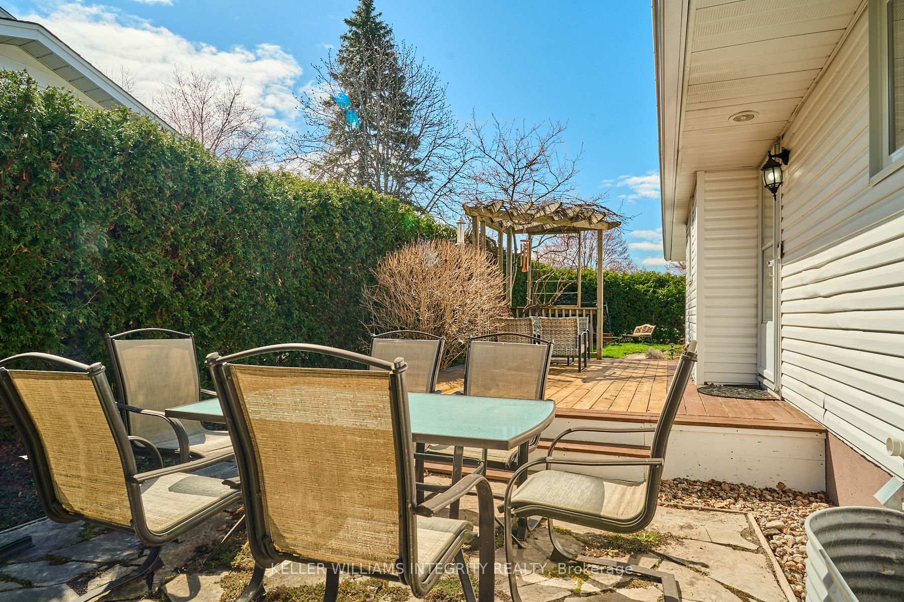 Photo 39 of 2116 Fillmore Crescent, Ottawa, Beacon Hill North — HOMEH