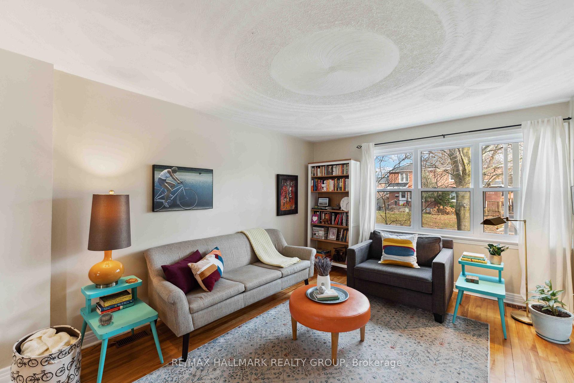 Photo 5 of 2500 Chasseur Avenue, Ottawa, Heron Park — HOMEH