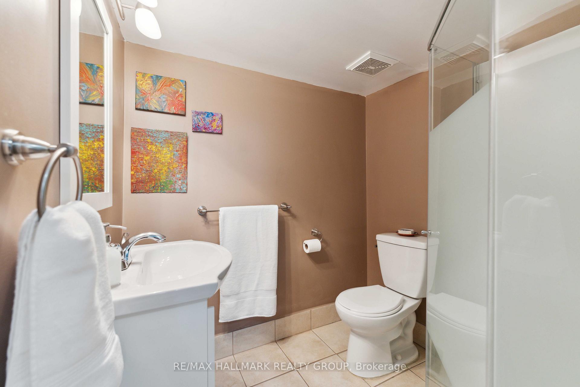 Photo 20 of 2500 Chasseur Avenue, Ottawa, Heron Park — HOMEH