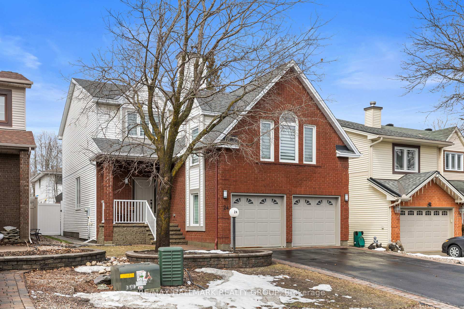 Photo 2 of 24 Florizel Avenue, Ottawa, Westcliffe Estates — HOMEH