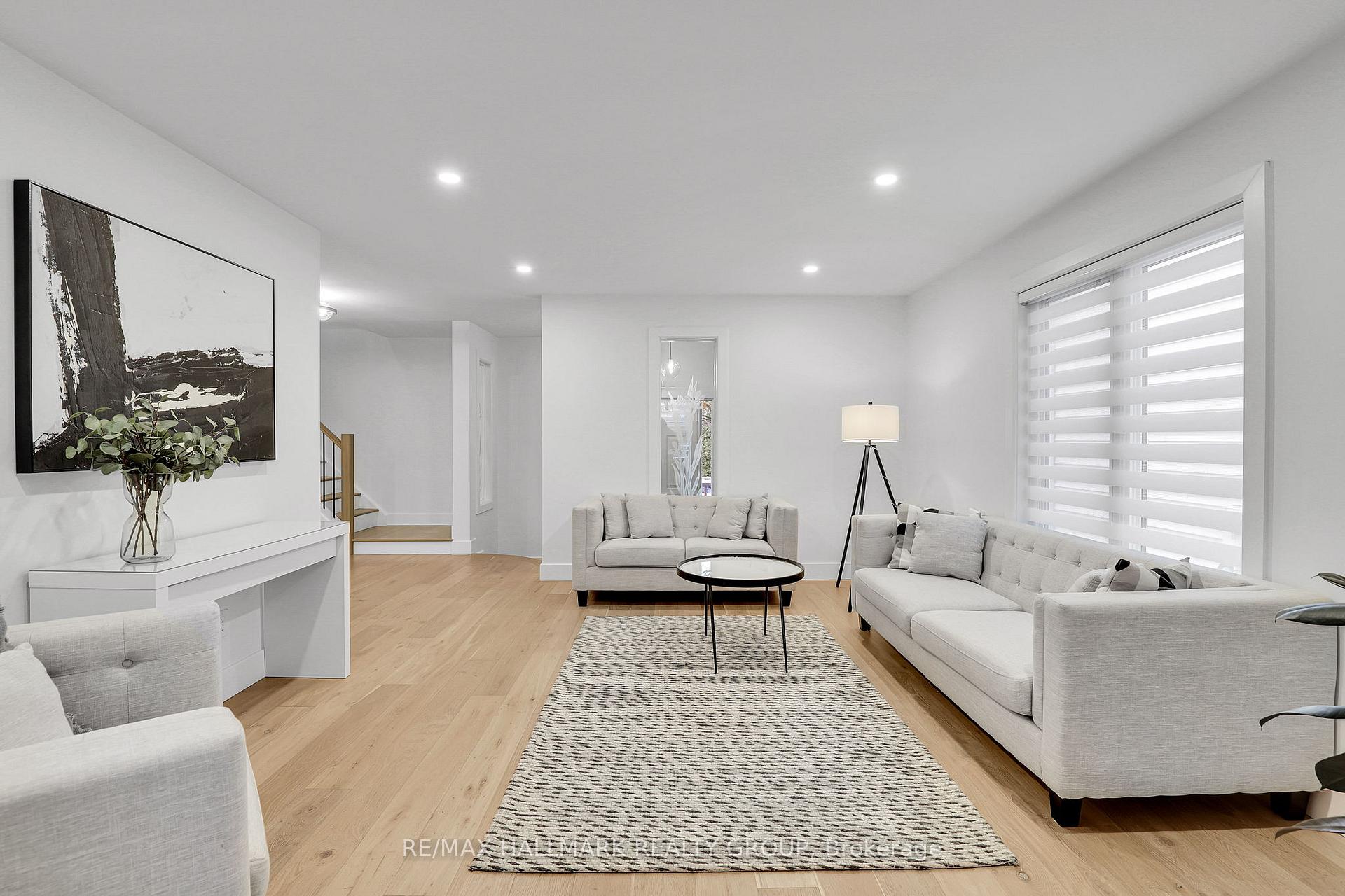 Photo 4 of 24 Florizel Avenue, Ottawa, Westcliffe Estates — HOMEH