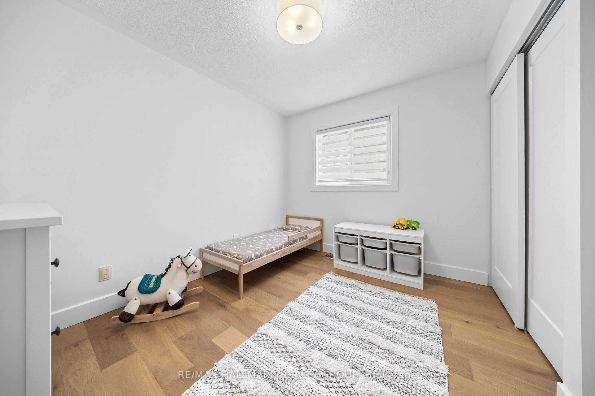 Photo 19 of 24 Florizel Avenue, Ottawa, Westcliffe Estates — HOMEH
