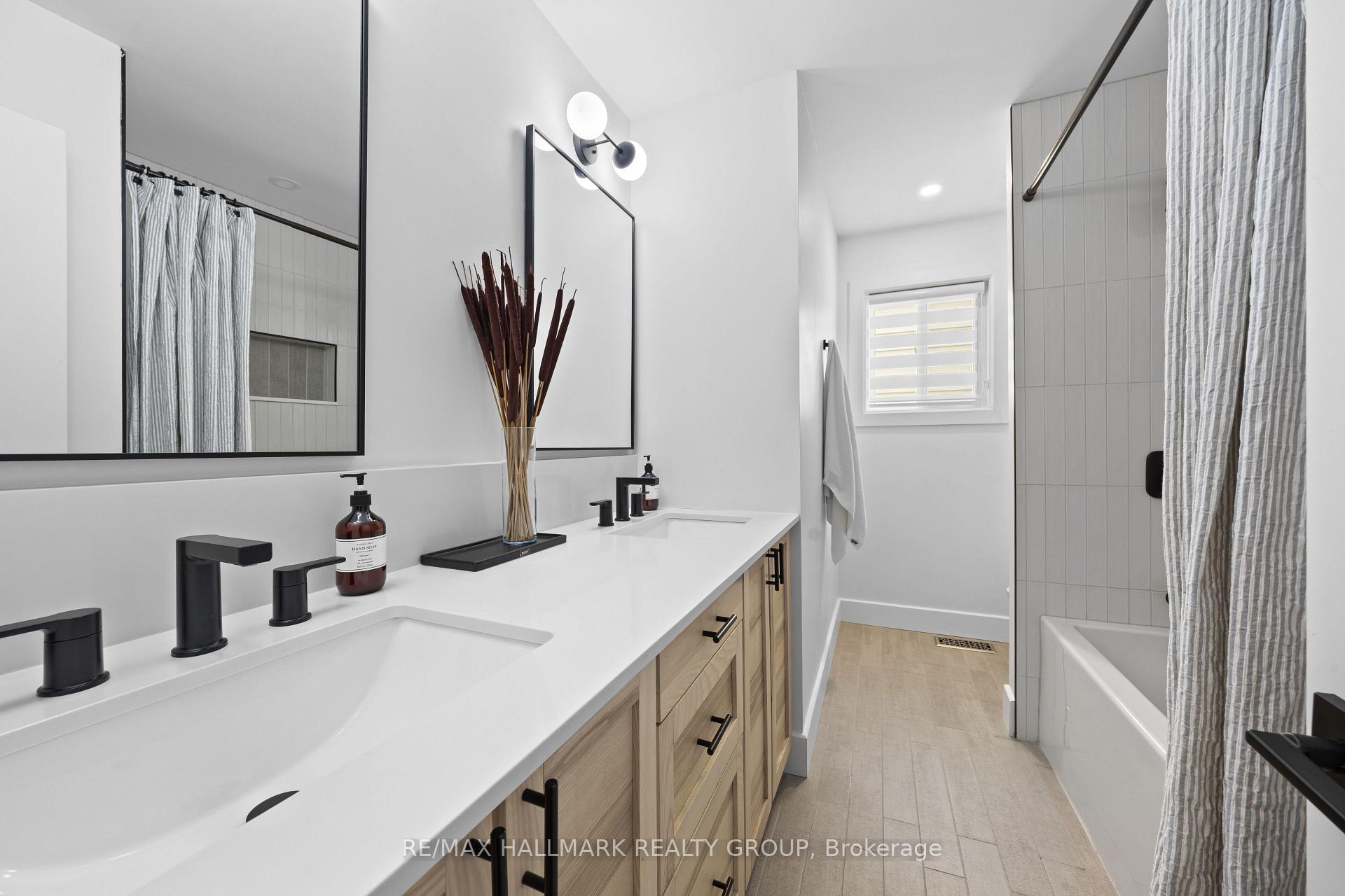 Photo 22 of 24 Florizel Avenue, Ottawa, Westcliffe Estates — HOMEH