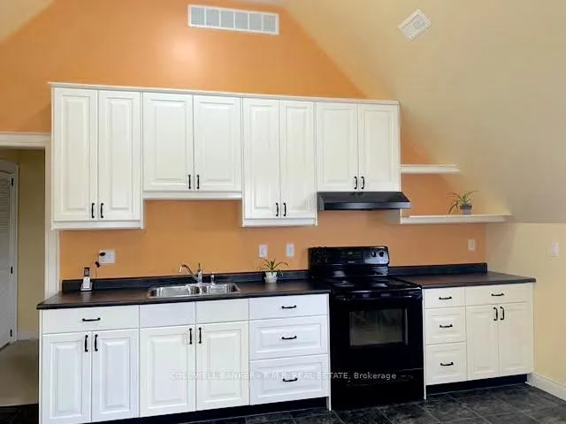 Photo 7 of Unit Unit 1, 126 Reach Street, Uxbridge — HOMEH