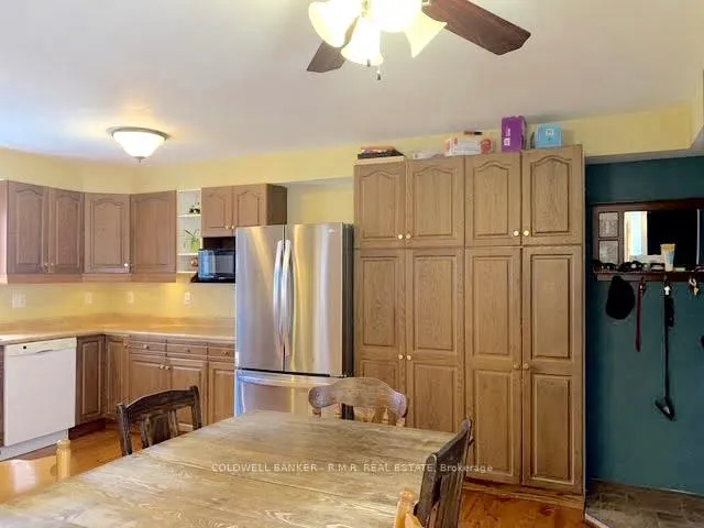 Photo 3 of Unit Unit 2, 126 Reach Street, Uxbridge — HOMEH