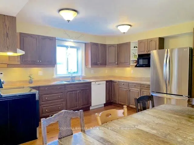 Photo 4 of Unit Unit 2, 126 Reach Street, Uxbridge — HOMEH