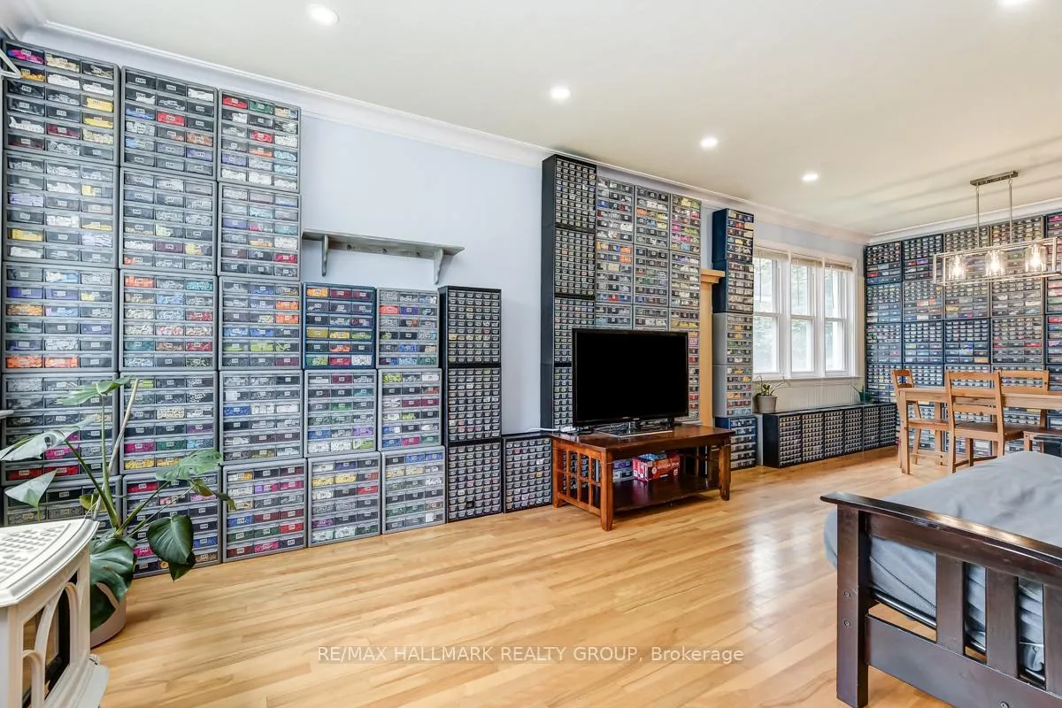 Photo 7 of 316 Ducharme Boulevard, Ottawa, Vanier — HOMEH