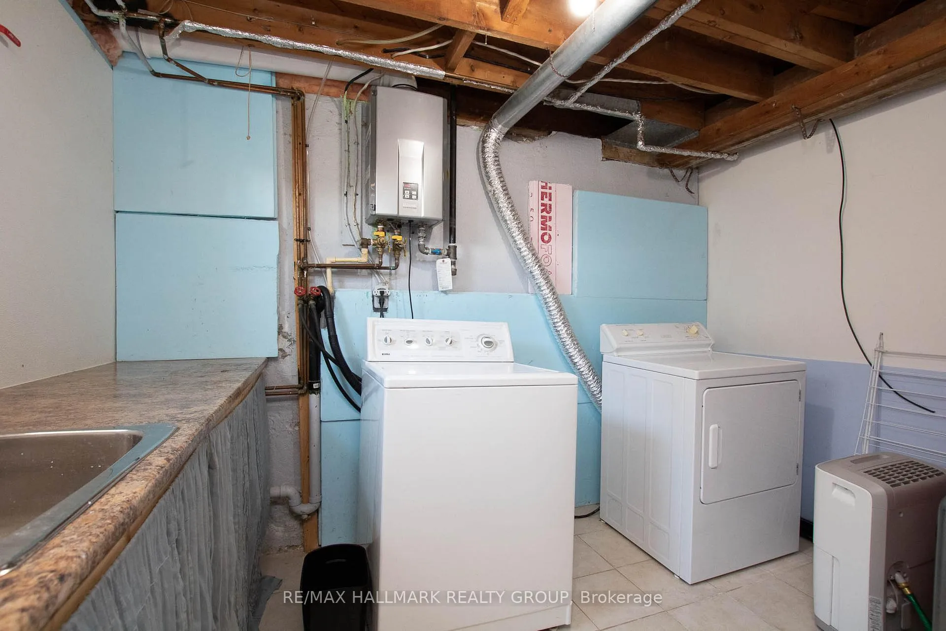 Photo 28 of 316 Ducharme Boulevard, Ottawa, Vanier — HOMEH