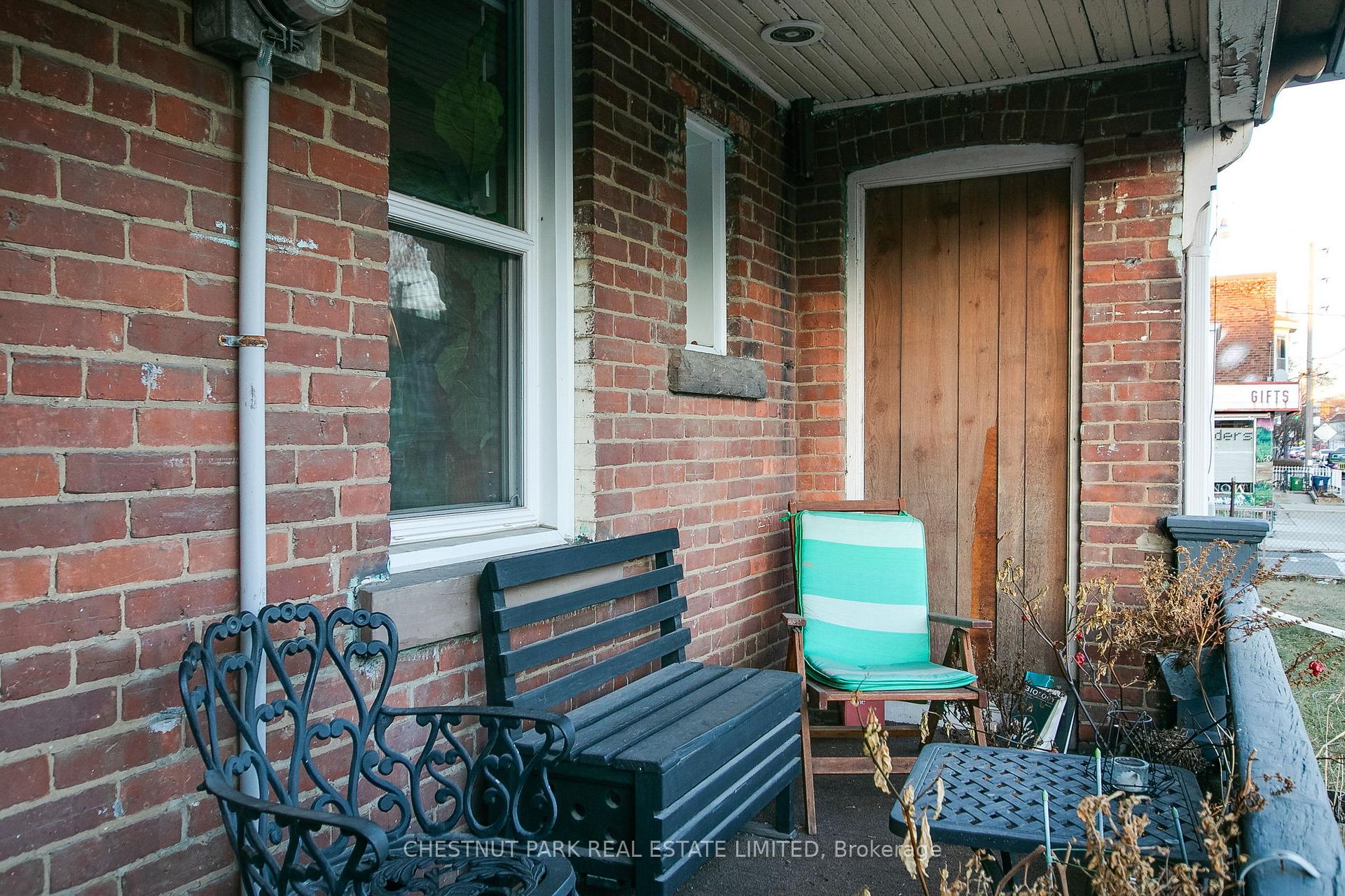 Photo 4 of Unit Main, 414 Roxton Road, Toronto, Palmerston-Little Italy — HOMEH