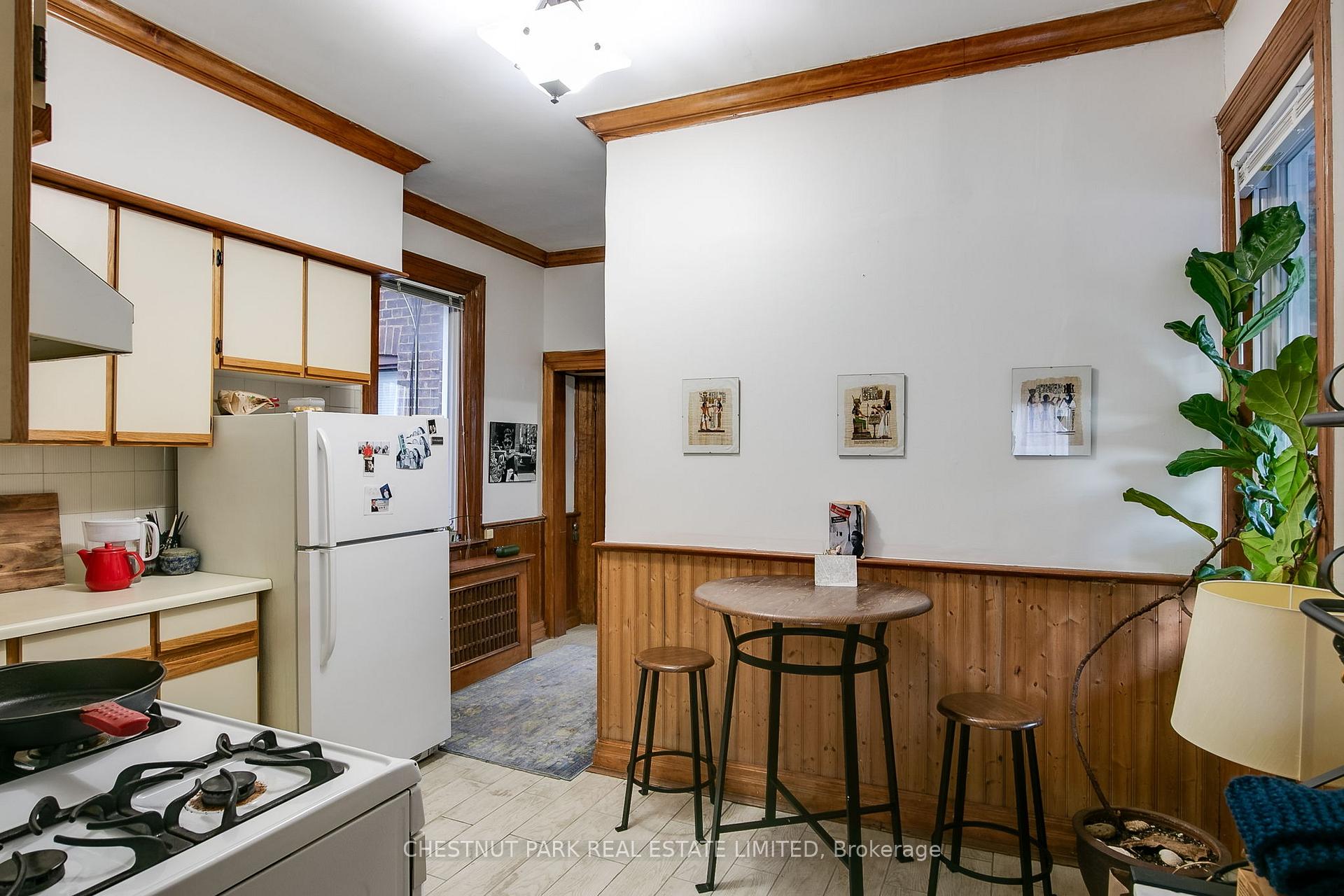 Photo 5 of Unit Main, 414 Roxton Road, Toronto, Palmerston-Little Italy — HOMEH