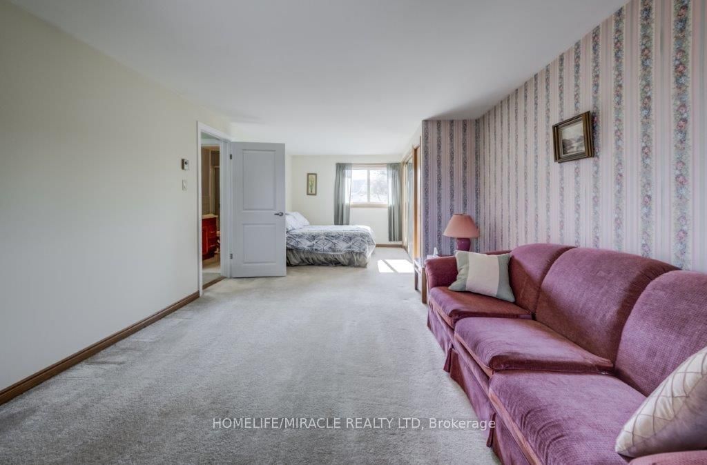 Photo 63 of 117 Loyalist Drive, Hamilton, Corman — HOMEH