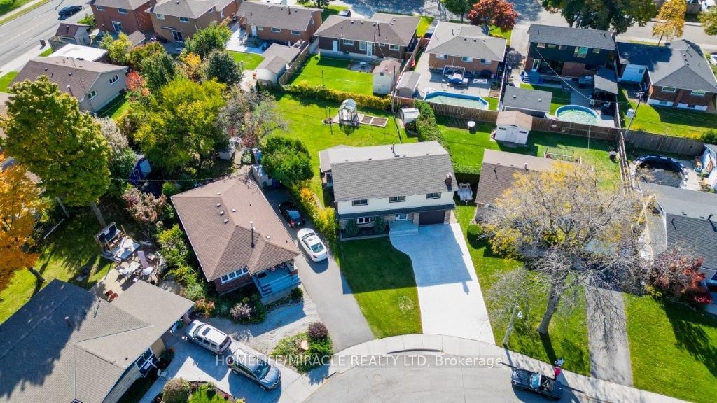 Photo 2 of 117 Loyalist Drive, Hamilton, Corman — HOMEH