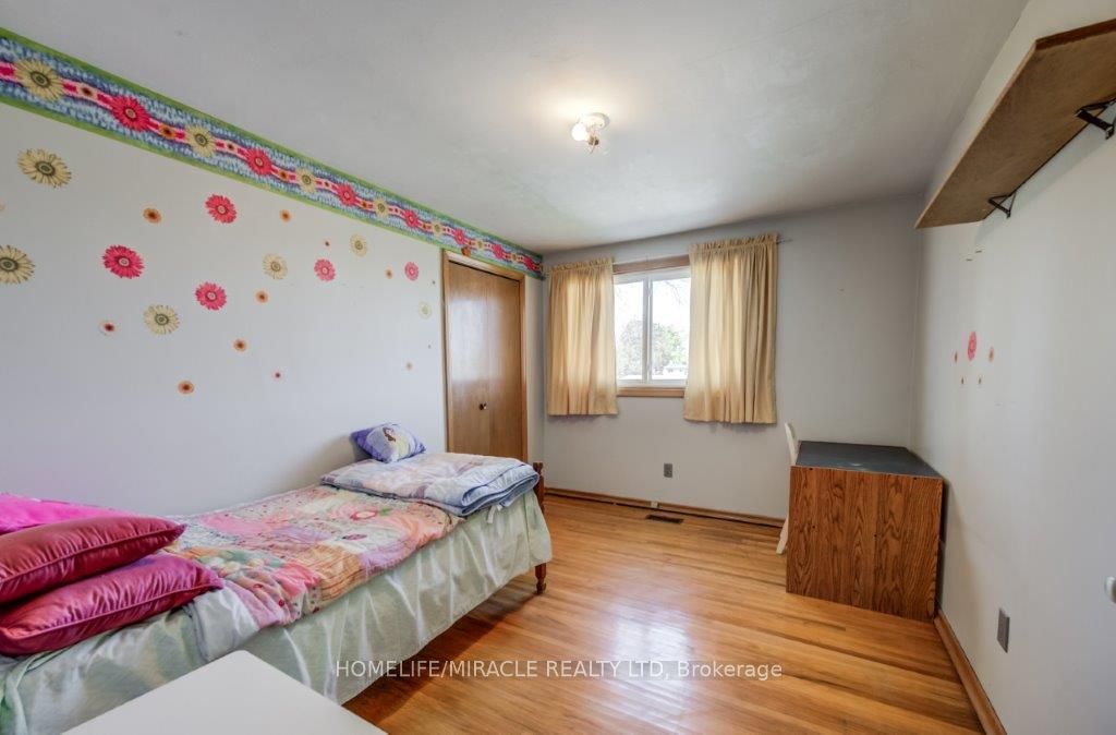 Photo 56 of 117 Loyalist Drive, Hamilton, Corman — HOMEH