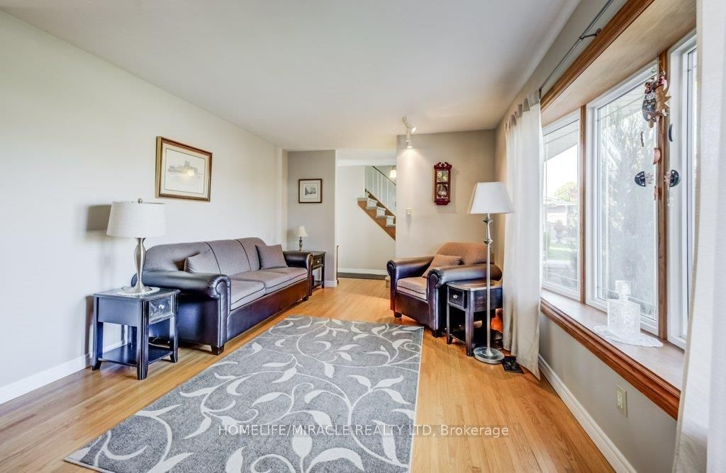 Photo 74 of 117 Loyalist Drive, Hamilton, Corman — HOMEH