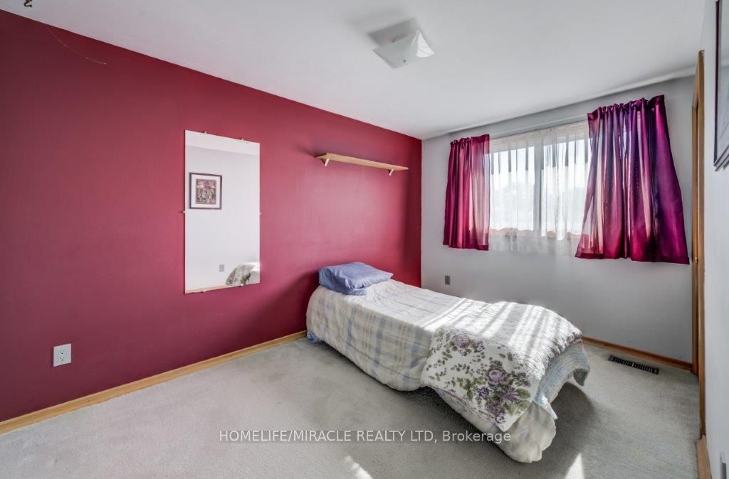Photo 57 of 117 Loyalist Drive, Hamilton, Corman — HOMEH