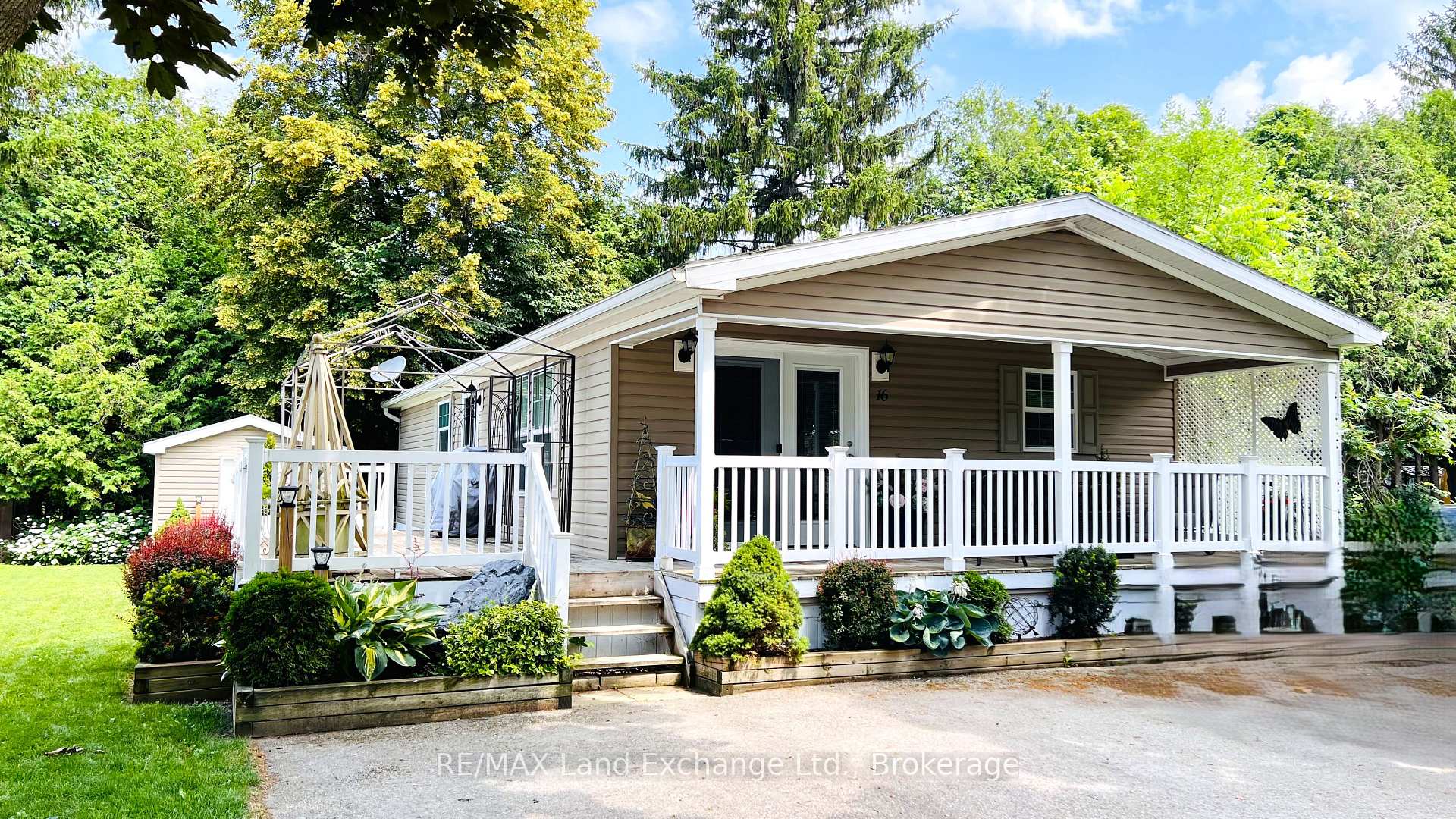 Photo 1 of 16 Sutton Drive, Ashfield-Colborne-Wawanosh, Ashfield — HOMEH