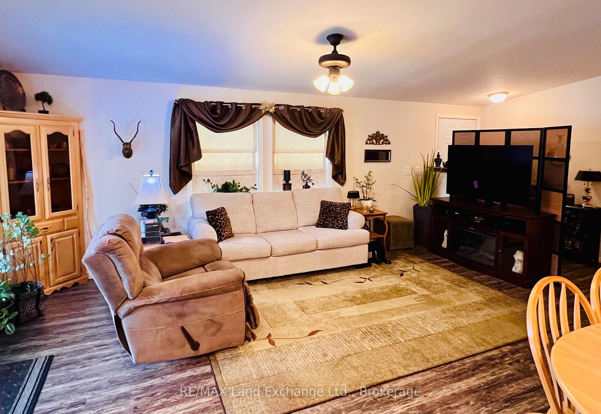 Photo 6 of 16 Sutton Drive, Ashfield-Colborne-Wawanosh, Ashfield — HOMEH