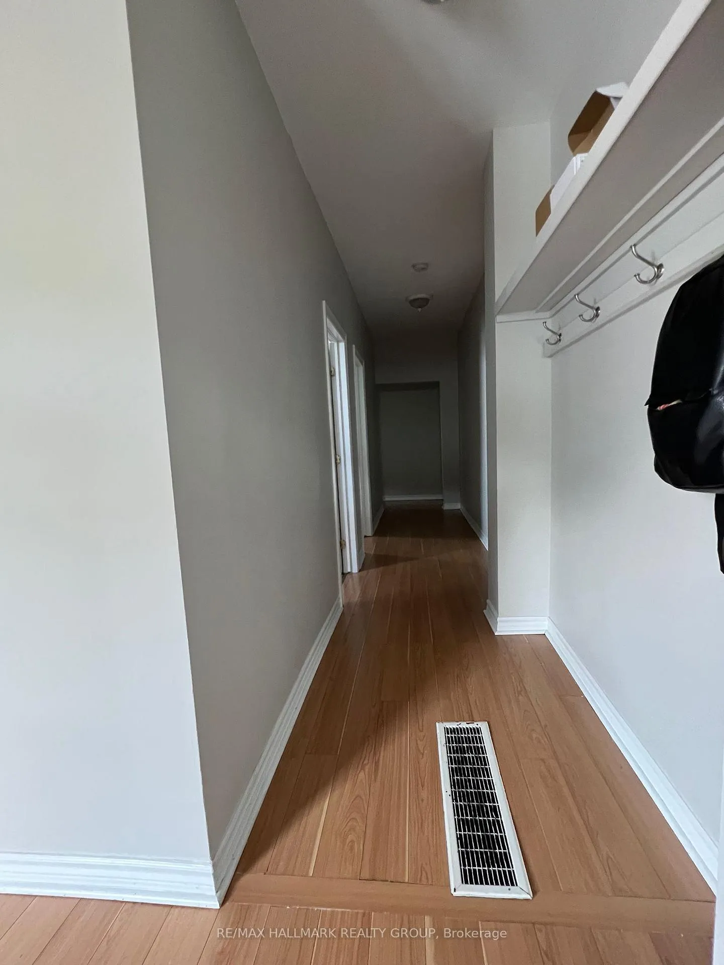 Photo 3 of Unit A, 18 Jolliet Avenue, Ottawa, Vanier — HOMEH