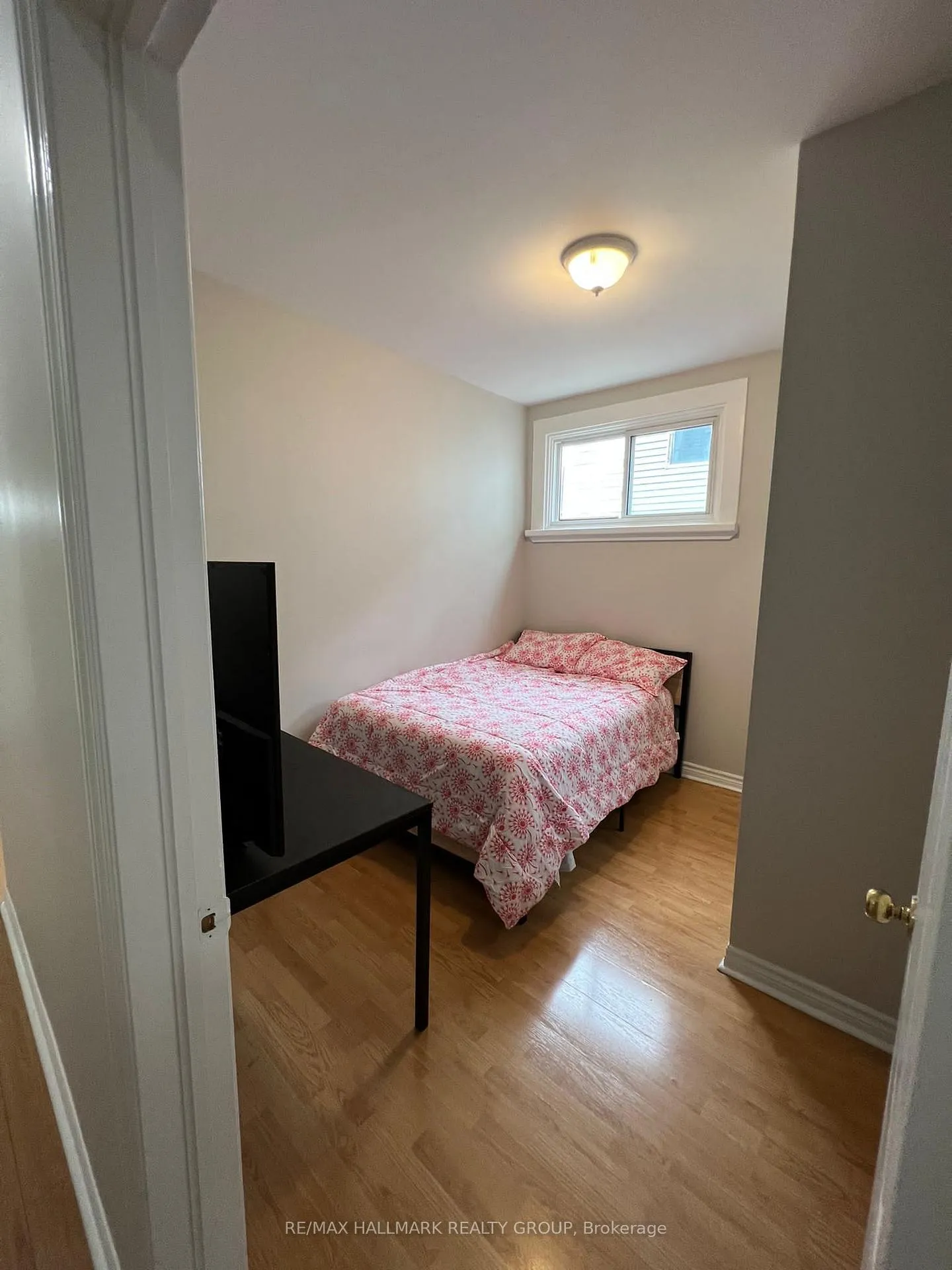 Photo 6 of Unit A, 18 Jolliet Avenue, Ottawa, Vanier — HOMEH