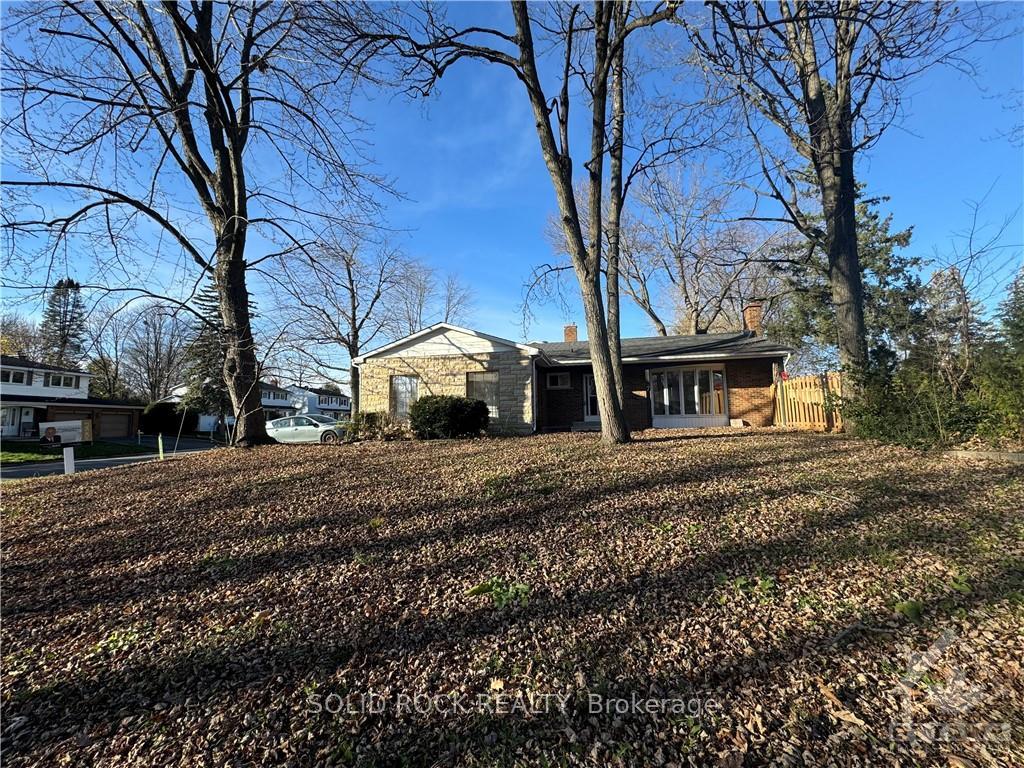 Photo 3 of 7 Westpark Drive, Ottawa, Blackburn Hamlet — HOMEH