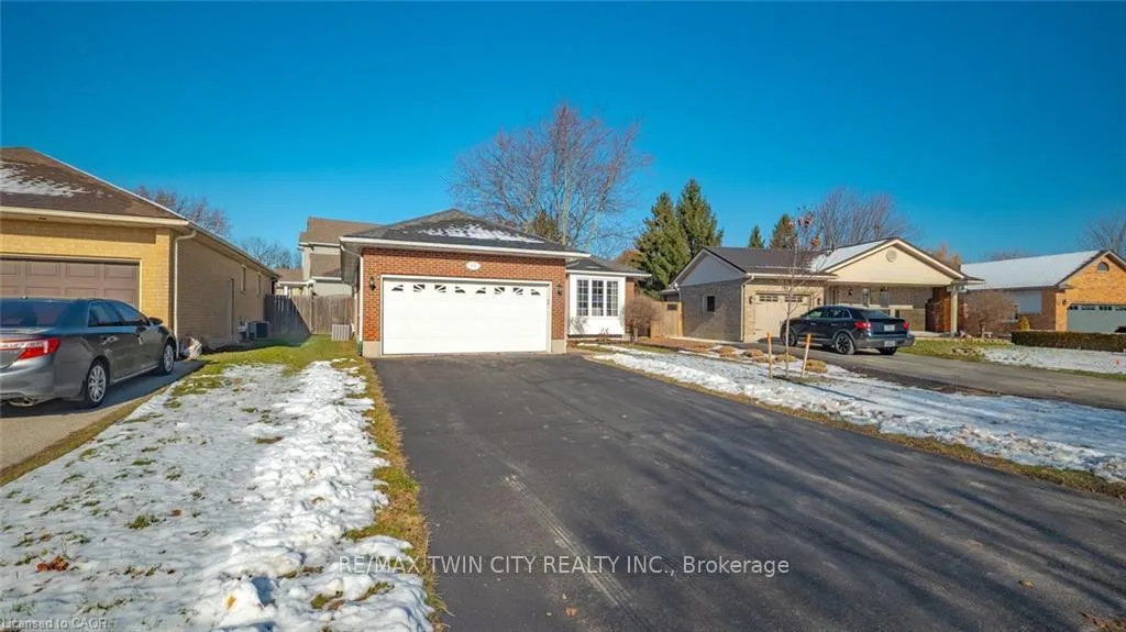 Photo 7 of 49 Alexander Drive, Aylmer — HOMEH