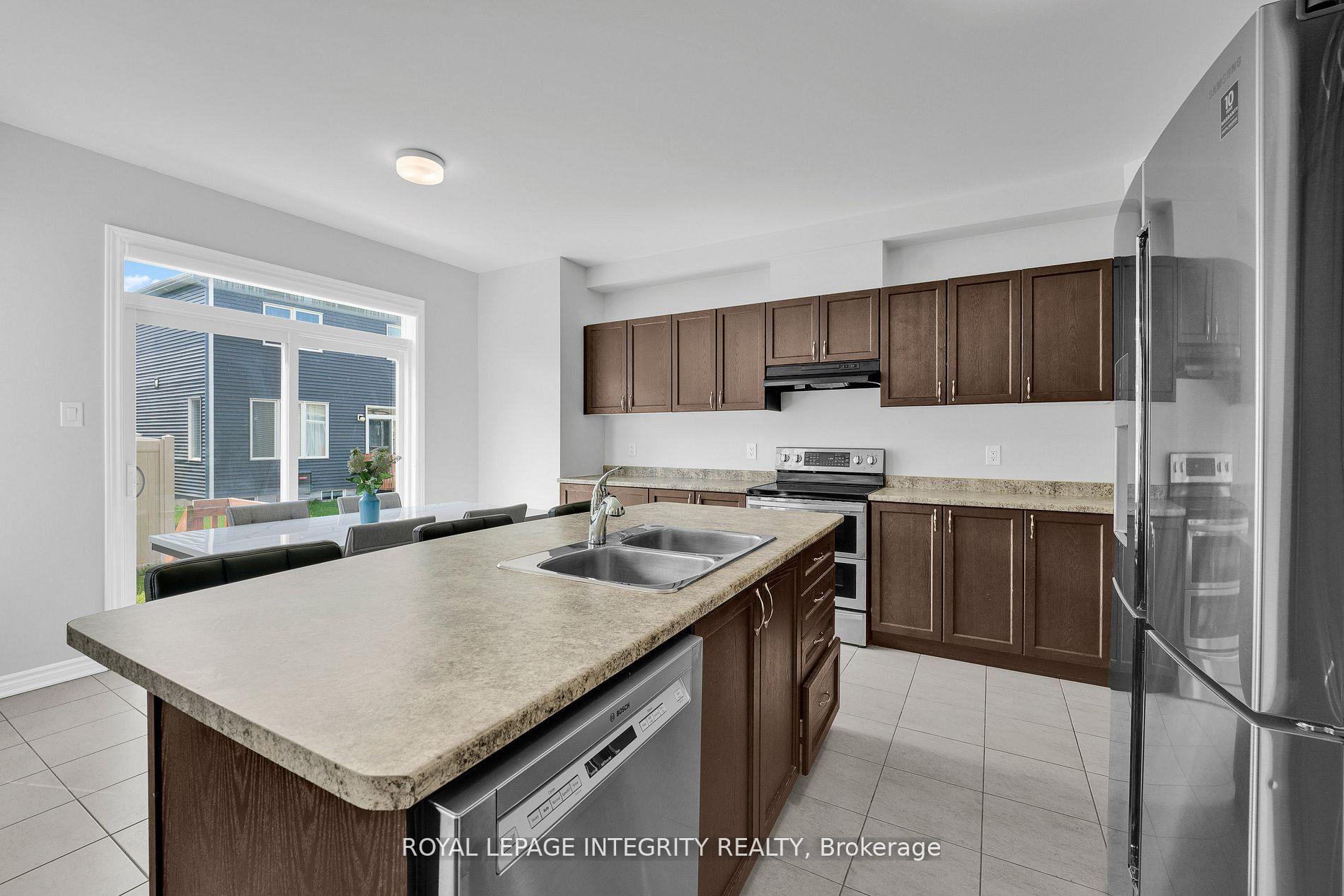 Photo 12 of 482 Alcor Terrace, Ottawa, Barrhaven - Half Moon Bay — HOMEH