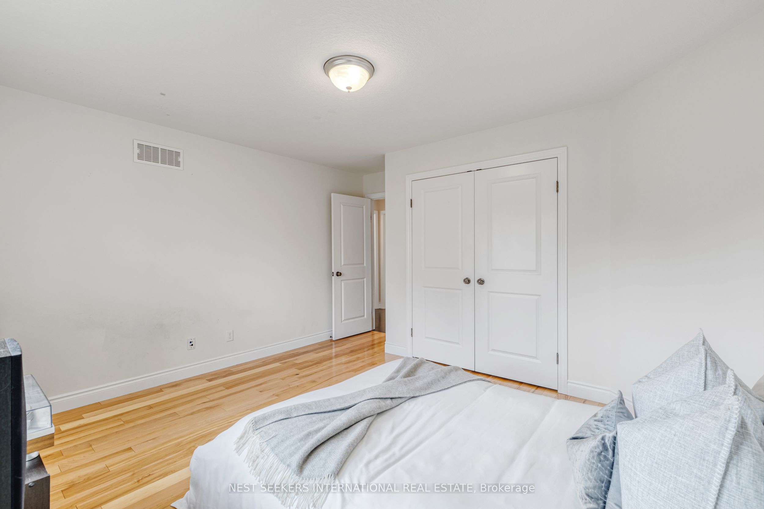 Photo 67 of 967 Doon Village Road, Kitchener — HOMEH