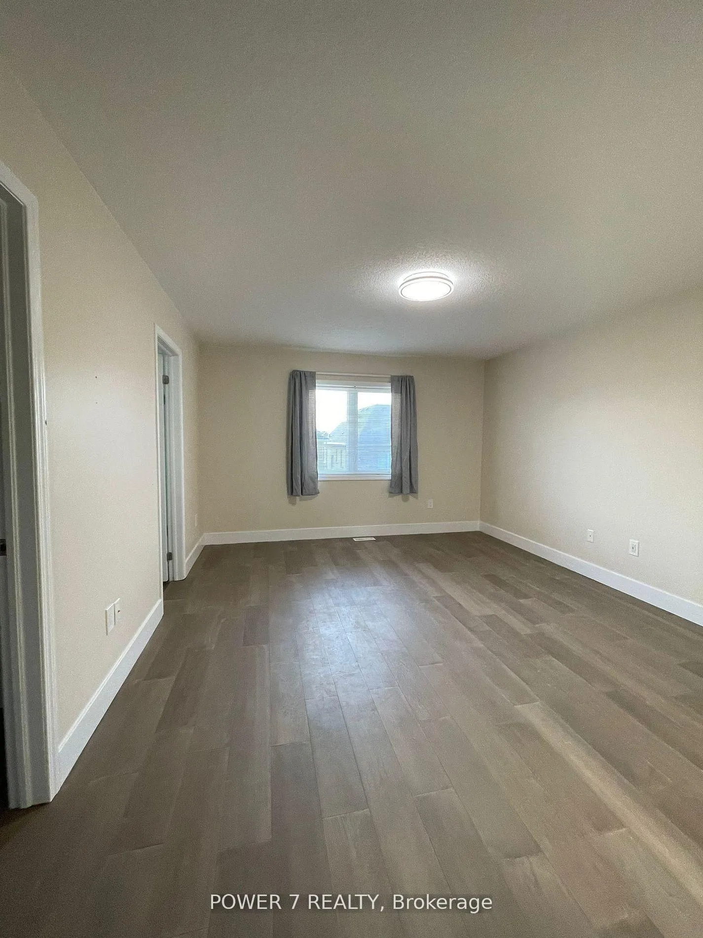 Photo 18 of 123 Major Crescent, Aurora, Rural Aurora — HOMEH