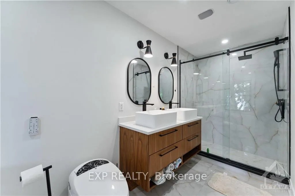 Photo 10 of Unit A, 187 Carleton Avenue, Ottawa, Ottawa West/Tunneys Pasture — HOMEH