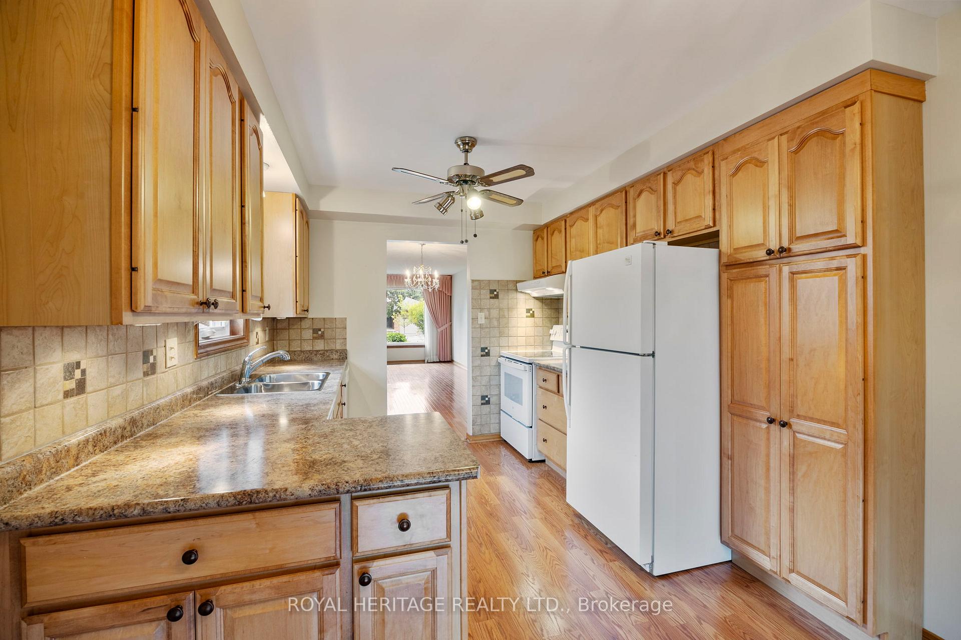Photo 17 of 81 Ewen Drive, Uxbridge — HOMEH